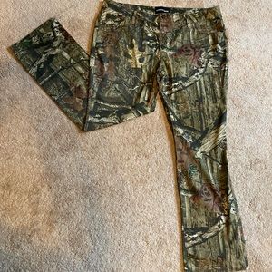 Mossy Oak Camo Pants Size 18